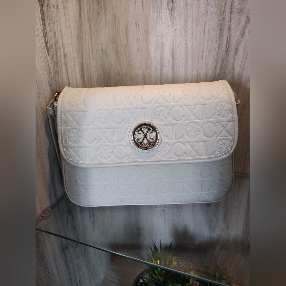 Christian LaCroix Elegant White Designer Shoulder Bag Super Lightweight 9"H*11"W